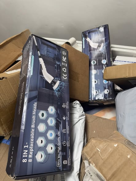 🚨 🚨 $10 Fridays Tomorrow! 

Address: 4165 S Emerald Chicago, IL 

Hours: 10am-8pm everyday! 

Fridays $10
Saturday $8
Sunday $6
Monday $4
Tuesday $3
Wednesday $2
Thursday $1