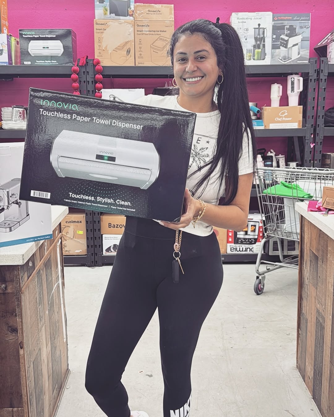 🔥 THIS WEEK’S LUCKY WINNER 🔥
Only at Daily Deals!
Join us every Thursday & Friday and enter to win FREE items! 🎁
You could be next 👀
🎉 ¡Nuestro ganador afortunado este jueves en Daily Deals!