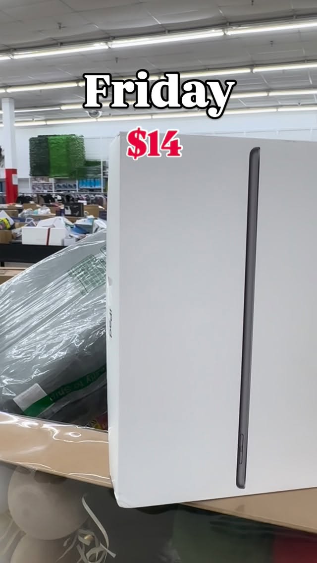 All products on tables at $14 and in our VIP area you will find clothing and products with a 50% discount on the price already included, many offers and new products ❗️🤩🤩🔥🔥
Open 10:00AM