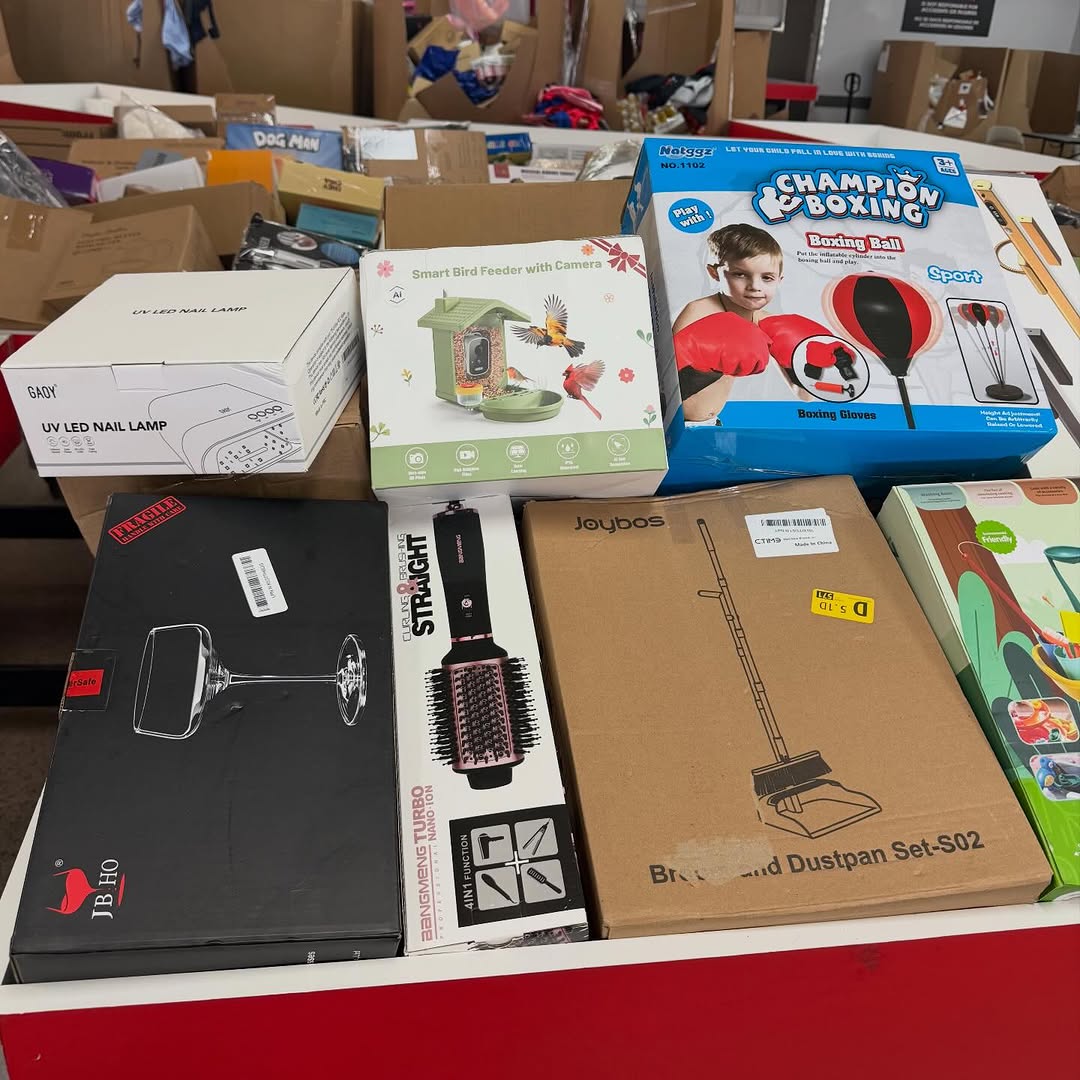 $12 FRIDAY SNEAK PEEK🚨Don’t miss it! Doors open at 9AM. See you there! #binstore #lakeworth #palmbeach #hotbinsfl #hotbinslakeworth