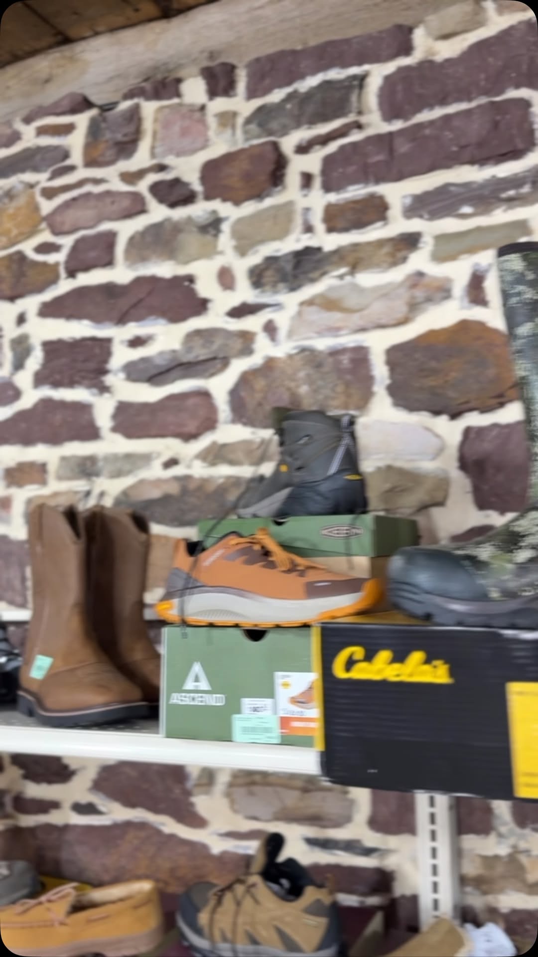 ⚡️A new sporting goods shipment also means more new cool cloths!!!⚡️

The racks are full, ranging in all sizes!!

Come check it out!!!

Only at Old Barn Bargains 

🧭Old Barn Bargains LLC
6374 Buffalo Rd
Mifflinburg PA 17844

⏰Mon,Tues,Wed & Fri 9-6, Saturday 9-5, Closed Sunday & Thursday

☎️570-917-9930