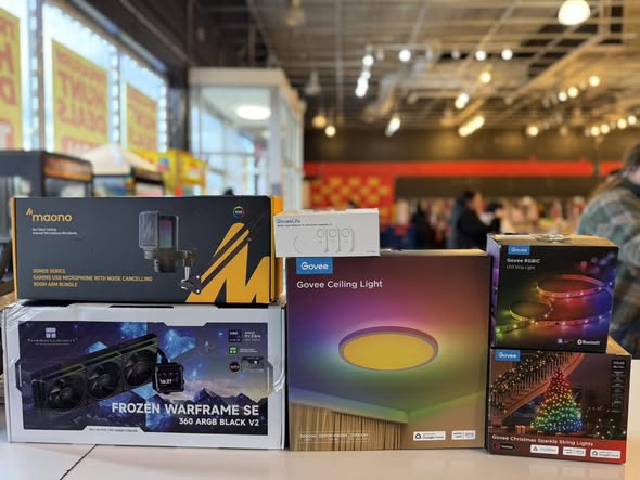 😱 WOW! Look at what our customers found for only $8 here at Treasure Hunt Deals ELGIN!
⏰ Doors open from 9AM - 7PM
🔥 Nonstop restock!
📍1029 N RANDALL RD. ELGIN 60123