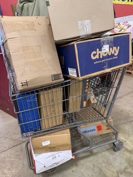 🔥👀 LOOK AT WHAT OUR CUSTOMERS FOUND FOR $10! 

 SHOPPING DONE RIGHT AT TREASURE HUNT DEALS! 🔥 🎁🛍️

📍LOCATED📍 2930 Constitution Dr. 
￼SPRINGFIELD IL

$10 FRIDAY - $7 SATURDAY - $5 SUNDAY - $3 MONDAY - $2 TUESDAY - $1 WEDNESDAY BIGGEST LIQUIDATION SALE🔥